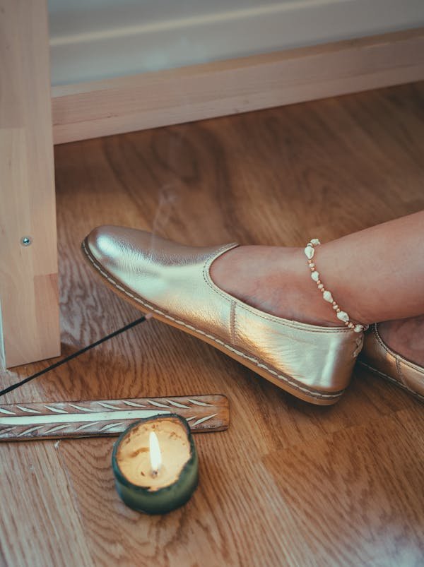 Bracelet de cheville perle : Élégance estivale et style tendance